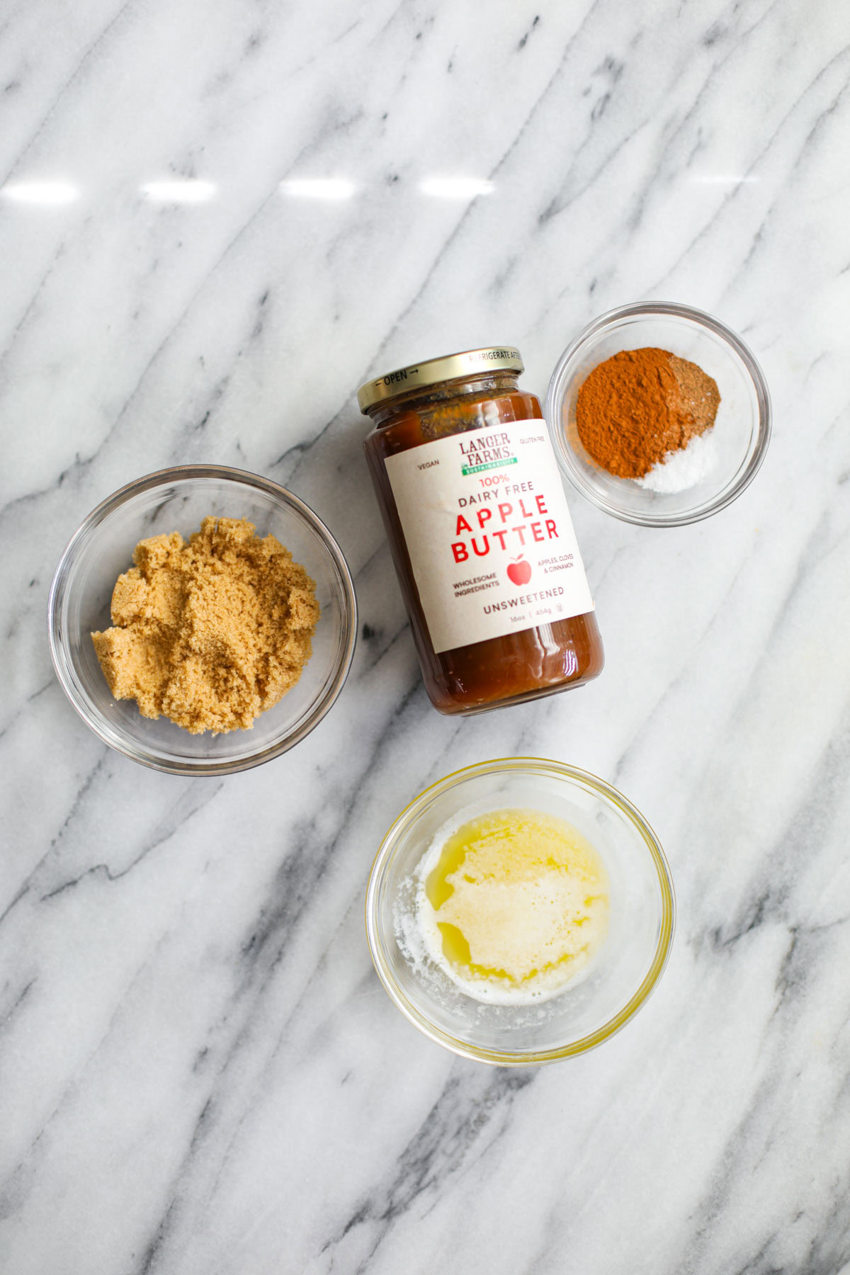 Apple butter filling ingredients.